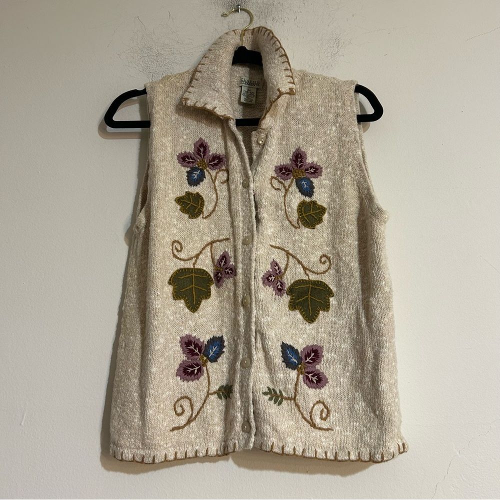 Vintage Knit Embroidered Floral Leaf Sweater Vest Beige Cottage Grandma